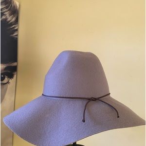 Ecoté Large Felt Hat
